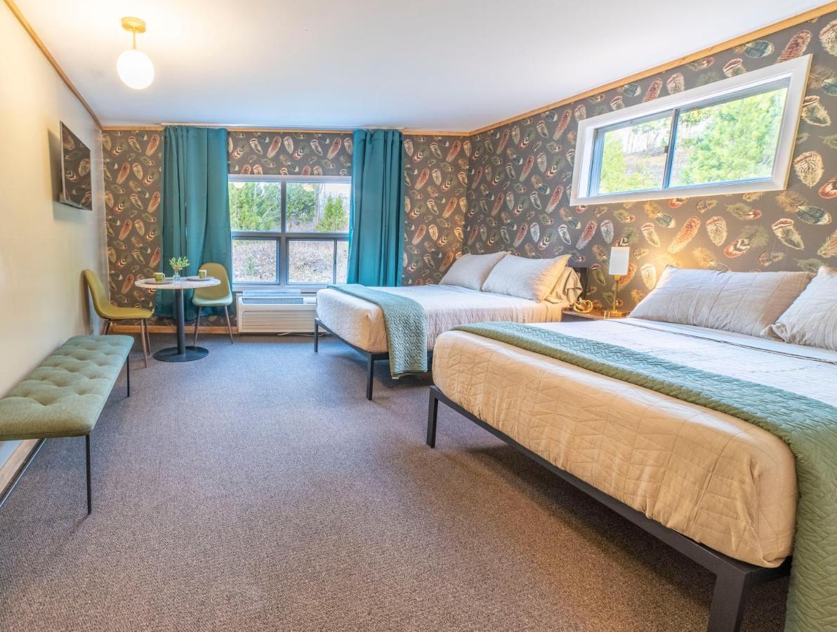 The Springs Motel New Ashford Экстерьер фото
